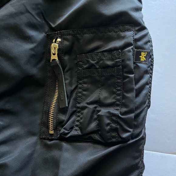 Alpha Industries N-2B Short Waist Black Bomber-Style Parka Size Large - Picture 10 of 14